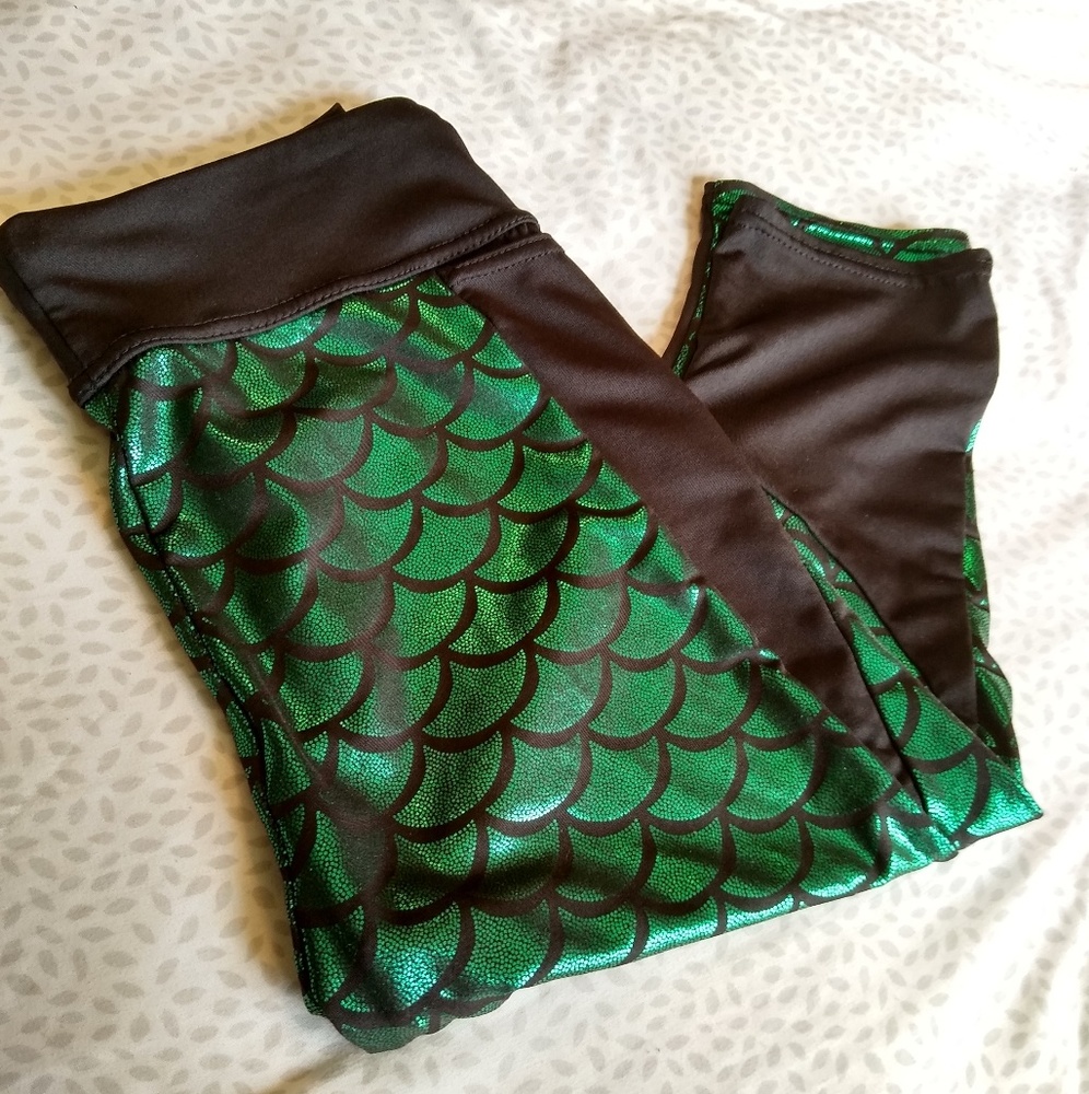 Green Shimmer Mermaid Leggings-Capri